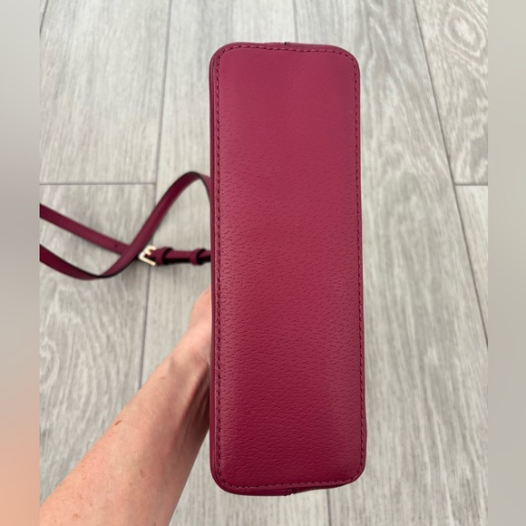 Kate Spade shoulder bag in burgundy wine. EUC. - Picture 4 of 12